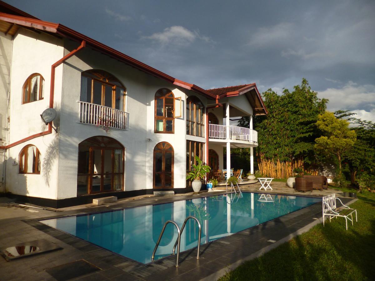 Bed and Breakfast Summit View Канди Экстерьер фото